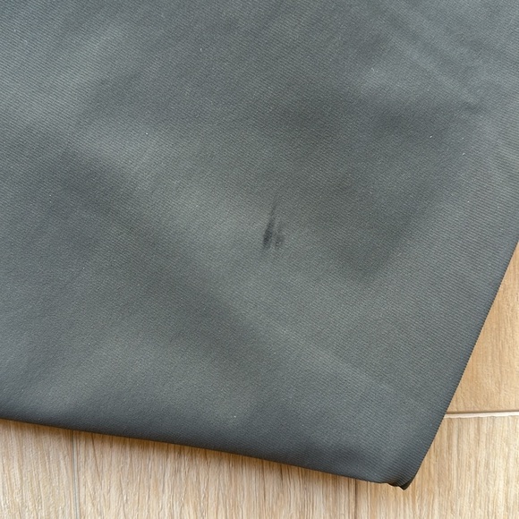 Vuori Miles Ankle Pants in Pistachio - Size S - EUC - Picture 8 of 12